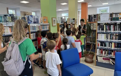 Visita de escolares por el Día Internacional de las Bibliotecas
