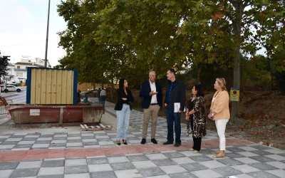 Actuación de acerado en la puerta del colegio Gloria Fuertes, en Pueblo Nuevo