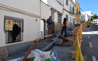 Tercera actuación de obras en la calle Almenara, en Guadiaro