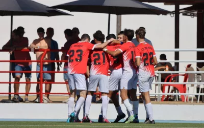 El San Roque domina en el Manolo Mesa su quinta jornada (3-0)