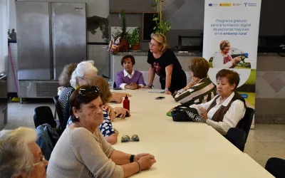 Once talleres para enseñar a mayores de 65 años a manejarse con el móvil en entornos digitales