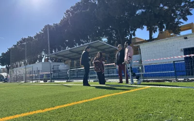La renovación del césped del campo de Puente, casi finalizada