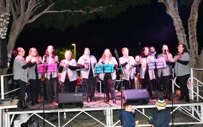 La Zambomba de la Hermandad del Huerto llenó de Navidad Los Cañones