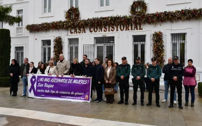 Minuto de silencio en memoria de las víctimas por violencia machista