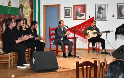 Actuación “en familia” de Perico Cortés en la Peña Flamenca Sanroqueña