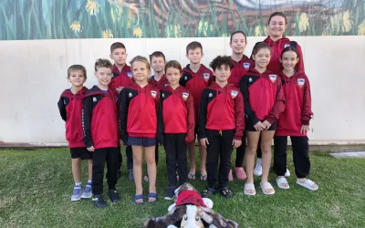 Buena jornada de los los más pequeños del Club Natación San Roque