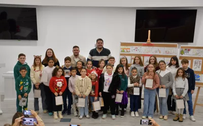 Entregados los premios del concurso de Postales de Navidad de la Universidad Popular 2025