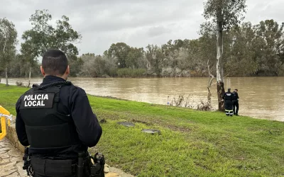 La Junta de Andalucía ordena el desalojo de zonas en Guadiaro, San Enrique y Sotogrande