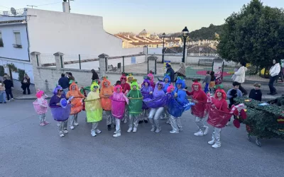 El Carnaval toma la calle en Guadiaro