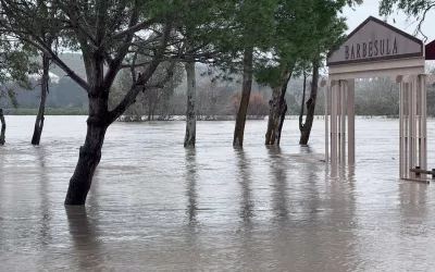Borrasca Leonardo: menos lluvia este jueves, pero incidencias causadas por el viento y por el río Guadiaro