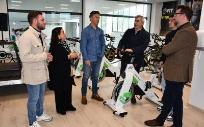 Visita a la Piscina Cubierta cuando se cumple un año de su adjudicación a San Roque Fit