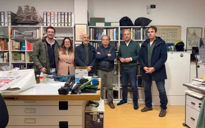 El alcalde visita el taller donde se restaura el Nazareno