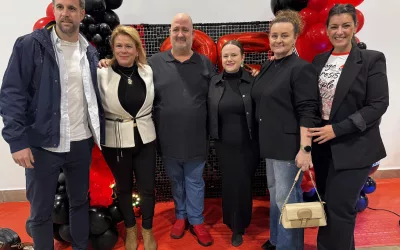 San Roque muestra su apoyo a la asociación de Esclerosis Múltiple del Campo de Gibraltar en su 25 aniversario