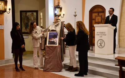 Presentación del cartel oficial de la Semana Santa de Guadiaro 2026 y besamanos