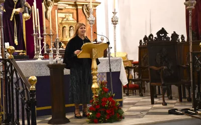 Lola Carrero homenajea en su pregón a la historia viva de la Semana Santa sanroqueña