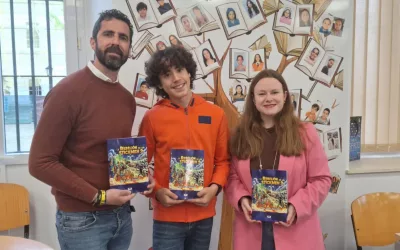 Aitor Díaz presentó su cuarto libro rodeado de amigos, en la Biblioteca de San Roque