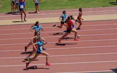 Más de una treintena de atletas sanroqueños participan en el V control federativo en Málaga