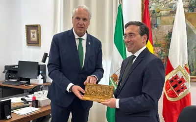 Visita institucional del ministro Albares al Ayuntamiento de San Roque