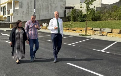 El alcalde visita la nueva bolsa de aparcamiento disuasorio en la Huerta del Cura, que ya están operativos