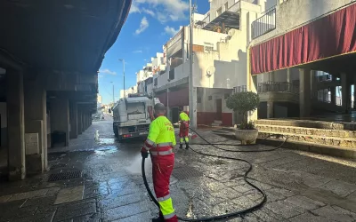 Limpieza especial en la barriada de Olivillos