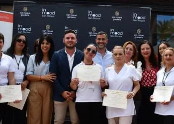 Clausura del curso de camarera de piso del Programa 45+