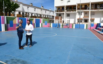 Deportes inicia la mejora de las pistas de colores de Los Olivillos