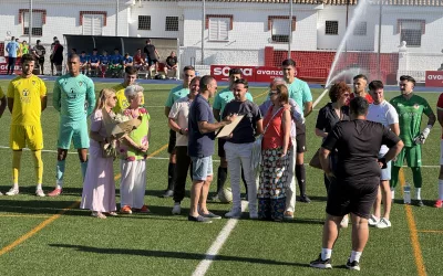 El Cádiz Mirandilla CF gana 2-4 al CD San Roque en el partido homenaje a Jaime Clavijo