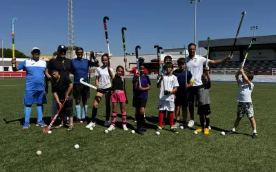 San Roque acoge una clase de exhibición de hockey con el olímpico belga Jerome Dekeyser