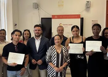 Finaliza un curso de auxiliar de supermercado