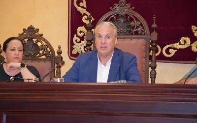 El alcalde destaca del Pleno los expedientes de Ayuda a Domicilio y del Club de Tenis Gaviota