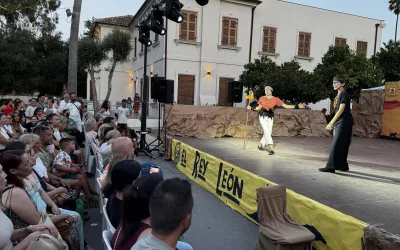 “El Rey León” de los alumnos del Santa Rita llena La Rosaleda de Campamento