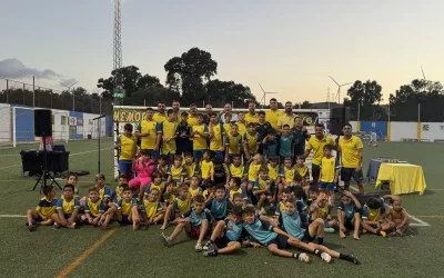 El CD San Bernardo entrega los trofeos de final de temporada y presenta a su equipo sénior para la próxima campaña