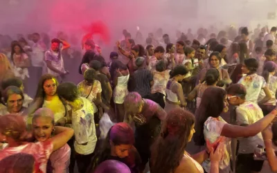 San Roque Ciudad se tiñe de color en la última Holi Fiesta del verano