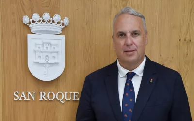 El alcalde insta al PP local a que pida a la Junta más grados formativos para San Roque