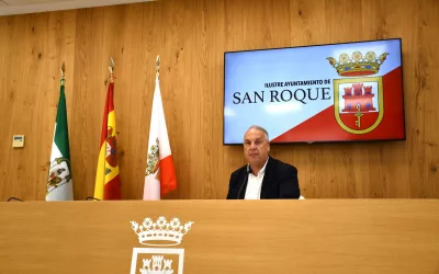 Ruiz Boix solicita la cooperación de administraciones para la retirada del alga invasora