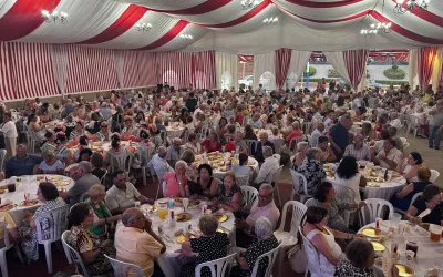 Cerca de quinientos sanroqueños, en la Cena de Mayores de la Feria Real