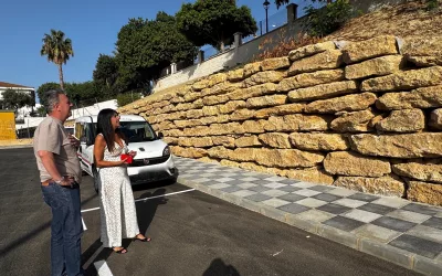 Obras y Servicios completa la reordenación de Las Adelfas con 40 plazas de parking y mejoras estructurales