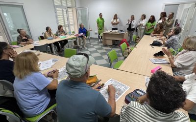 Prosiguen las visitas de Eva Gil a los talleres de memoria del municipio