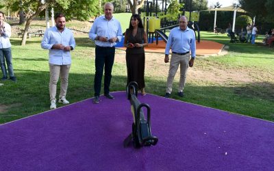Obras y Servicios realiza varias mejoras en el Parque del Toril, especialmente en la zona infantil
